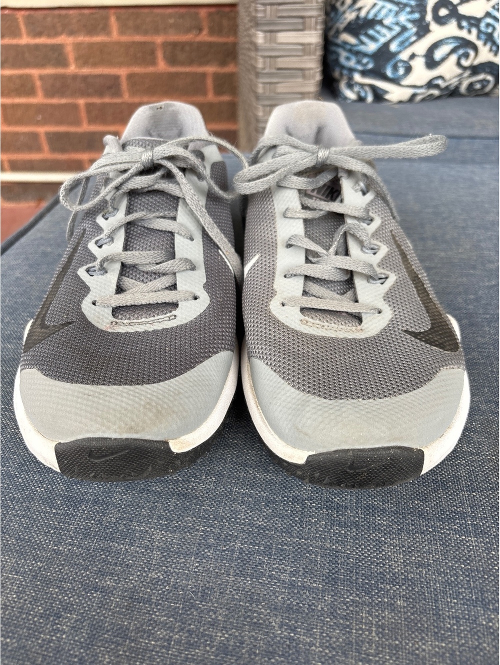 Nike Retaliation Trainer Men’s tennis shoe size 10.5 AA7063-020 2018